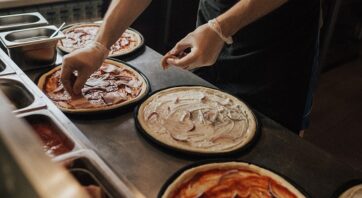 Image of fresh pizza preparation for c-store food service